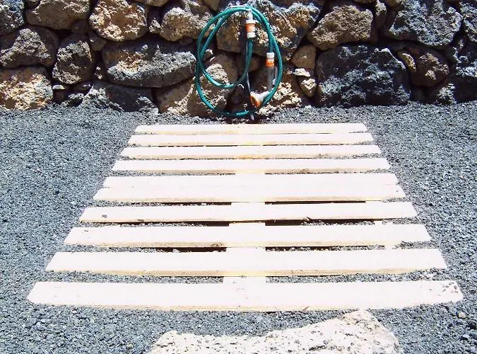 Casa Oscar Nyaraló *